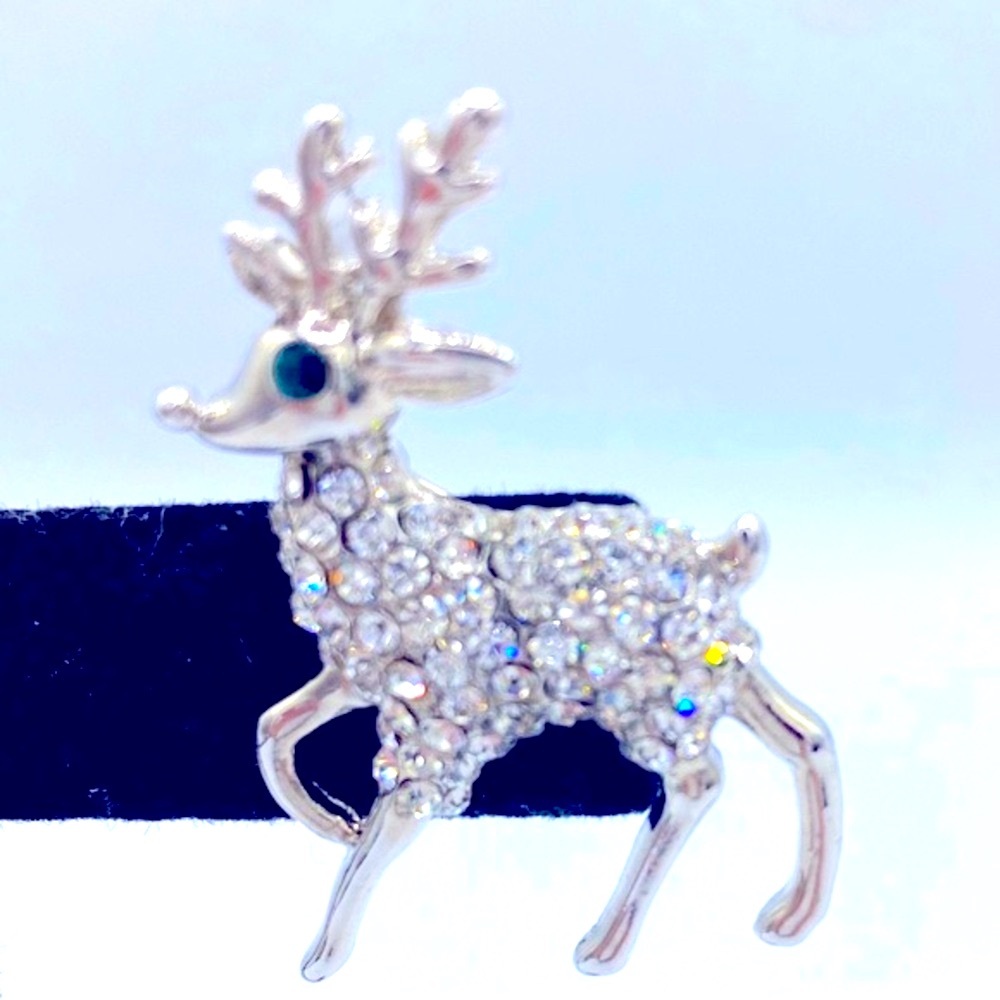 Small Silver Tone Clear Rhinestone Reindeer Brooch/Pin Dainty